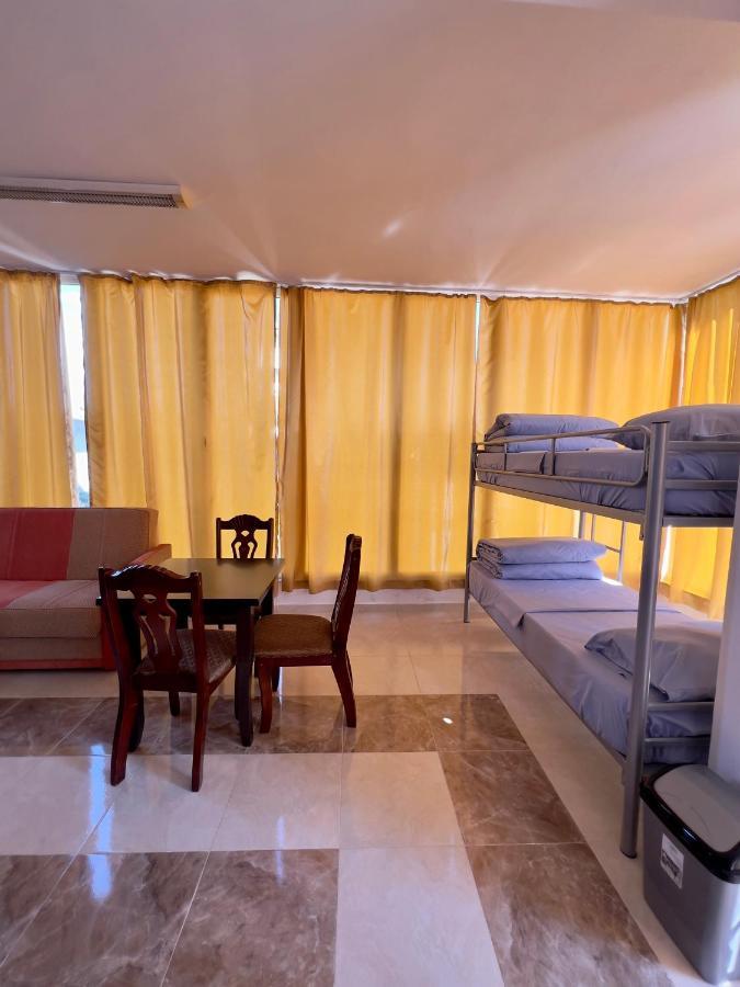 North Star Hostel Shkodër Екстериор снимка