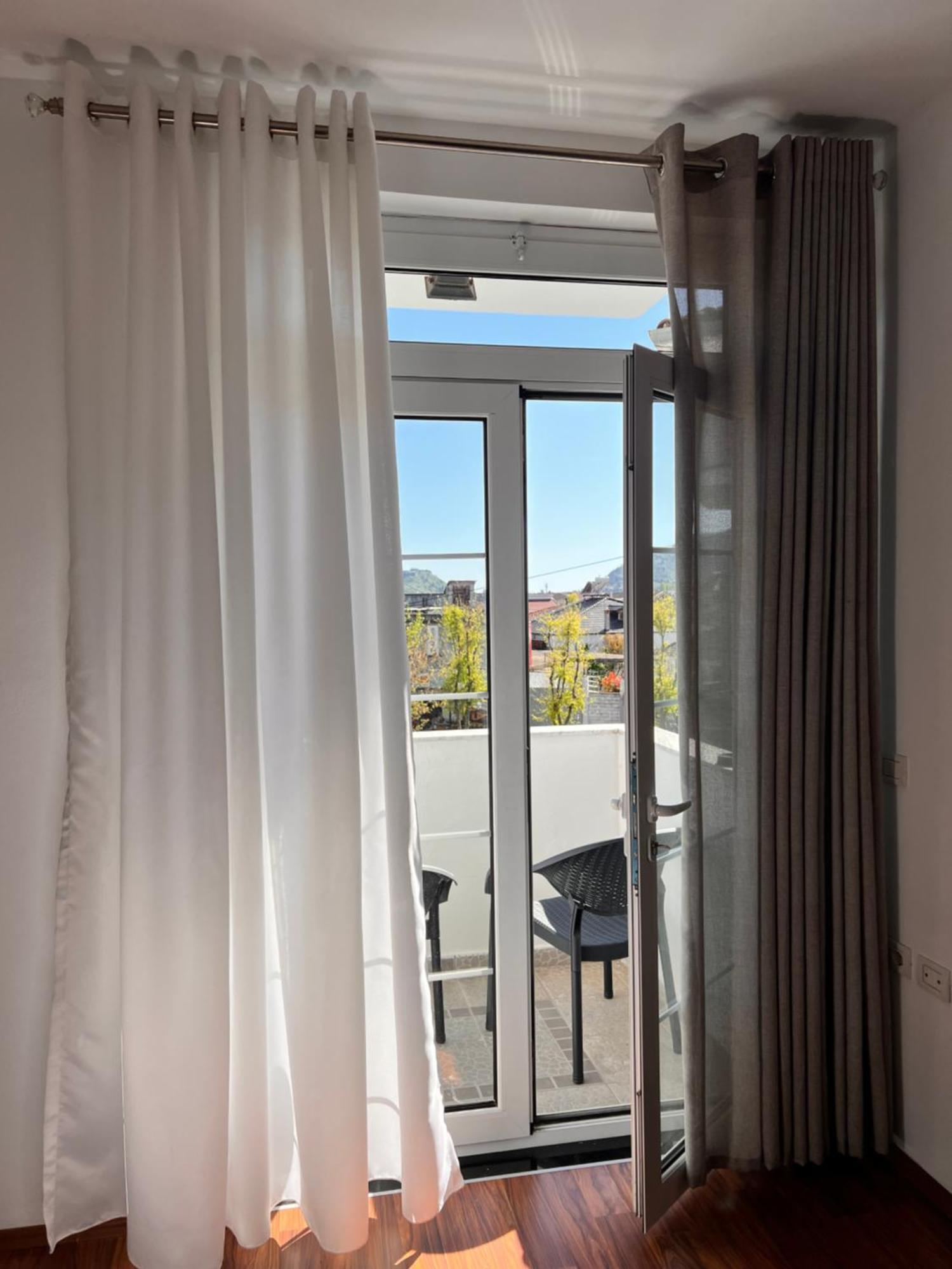 North Star Hostel Shkodër Екстериор снимка